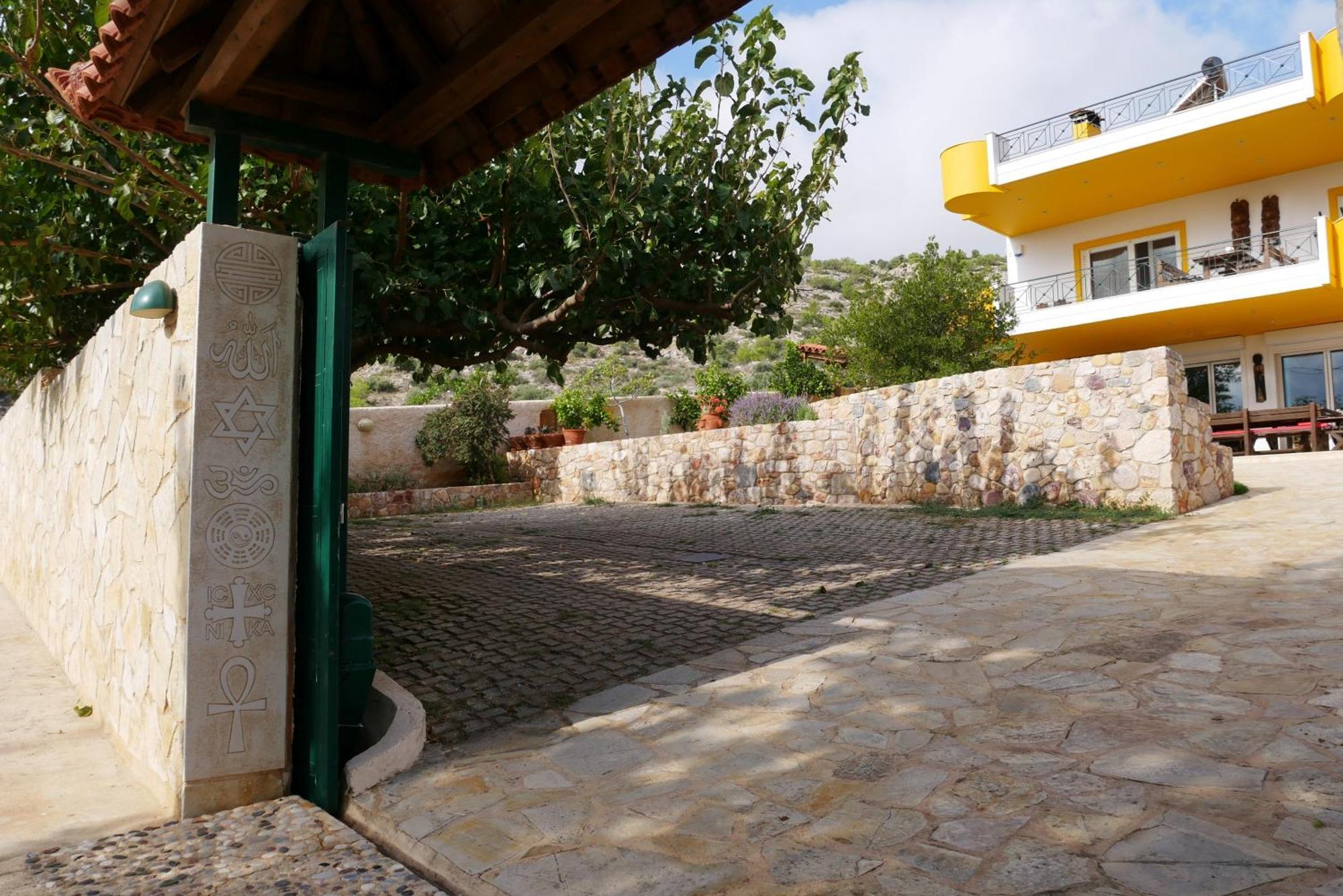 Casa Di Luce Bed & Breakfast Agia Marina  Ngoại thất bức ảnh