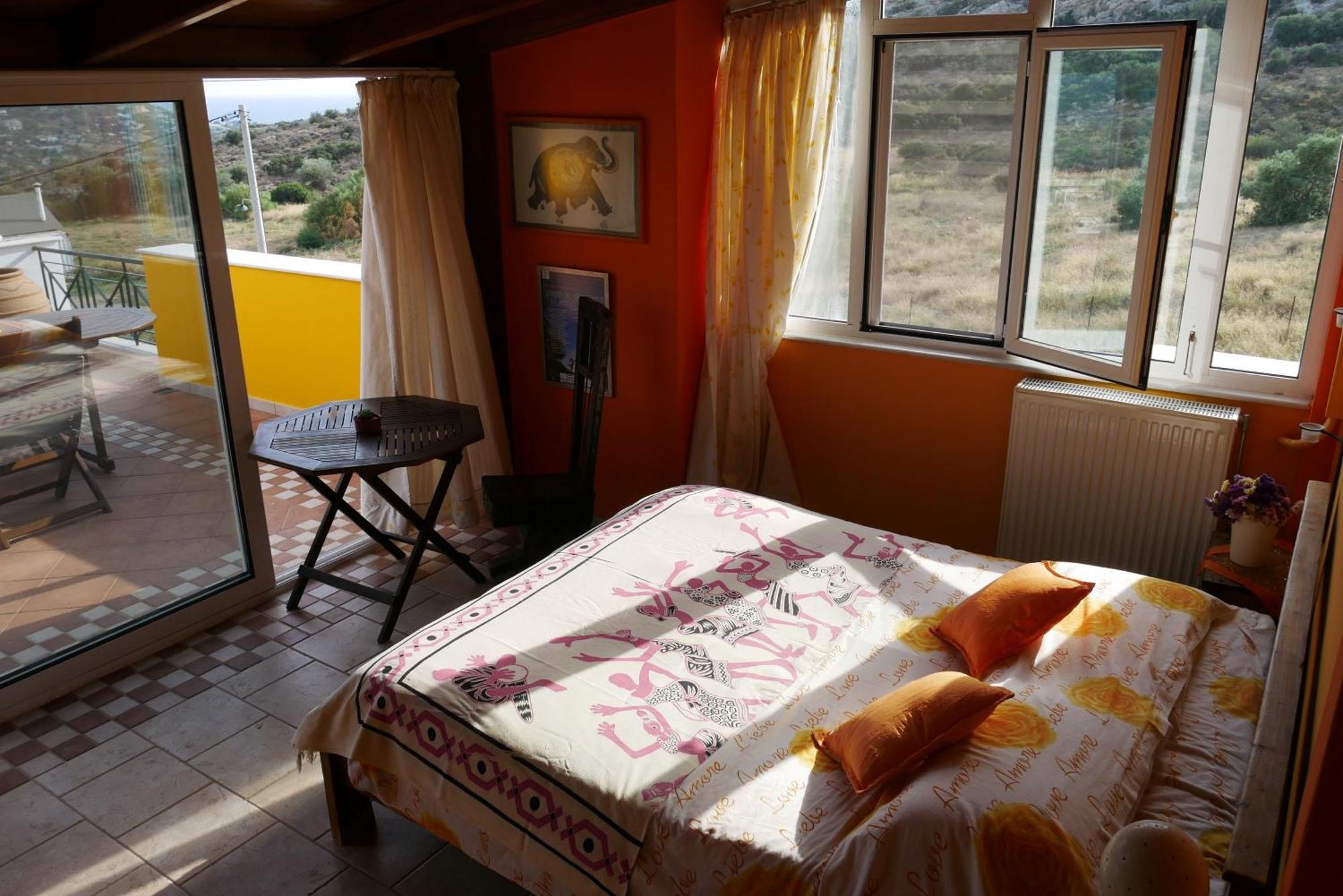 Casa Di Luce Bed & Breakfast Agia Marina  Ngoại thất bức ảnh