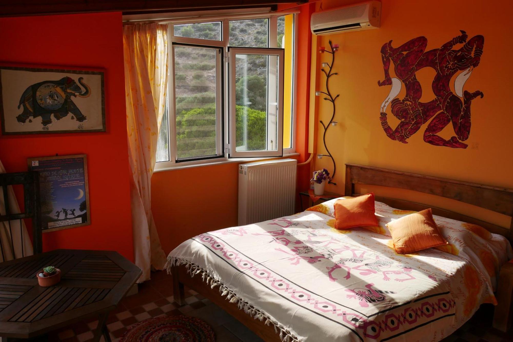 Casa Di Luce Bed & Breakfast Agia Marina  Ngoại thất bức ảnh