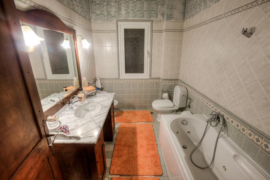 Casa Di Luce Bed & Breakfast Agia Marina  Ngoại thất bức ảnh